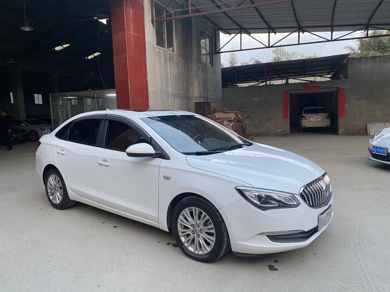 成都17年别克英朗3