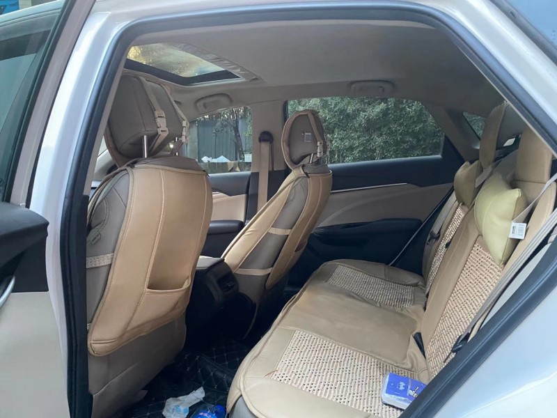 成都17年别克英朗4