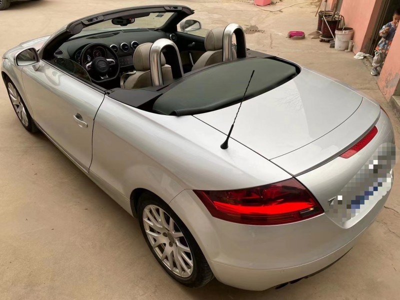 济宁13年奥迪TT8