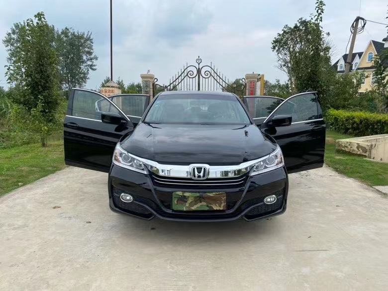 徐州17年本田雅阁2