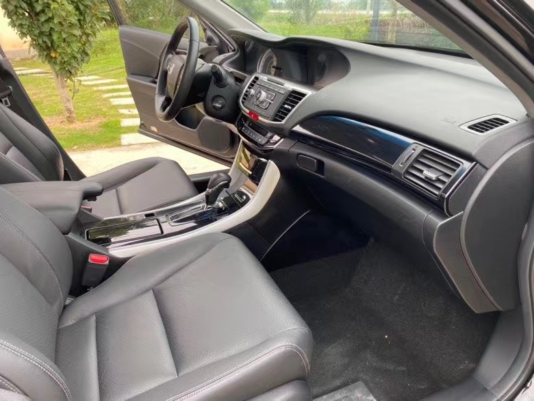 徐州17年本田雅阁5