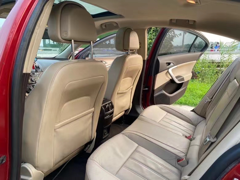 徐州10年别克君威6