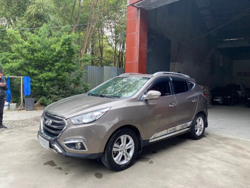 成都13年现代ix353