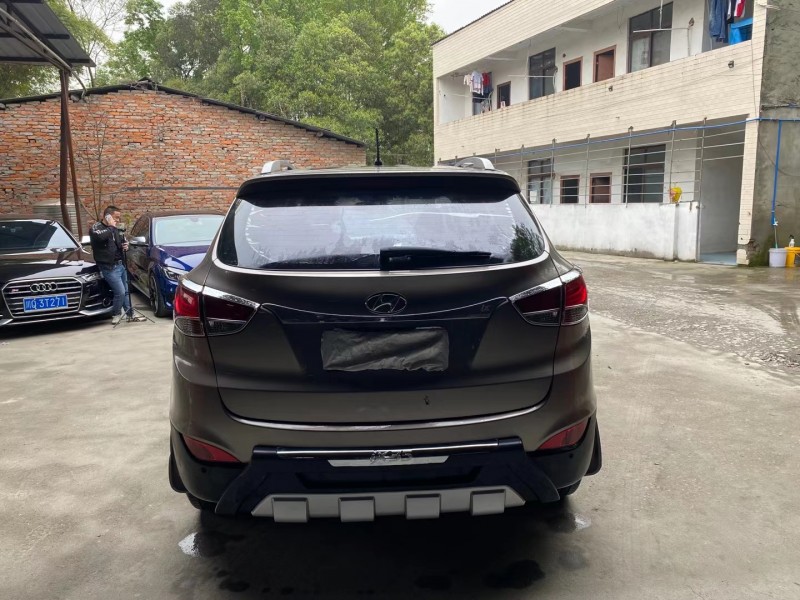 成都13年现代ix358