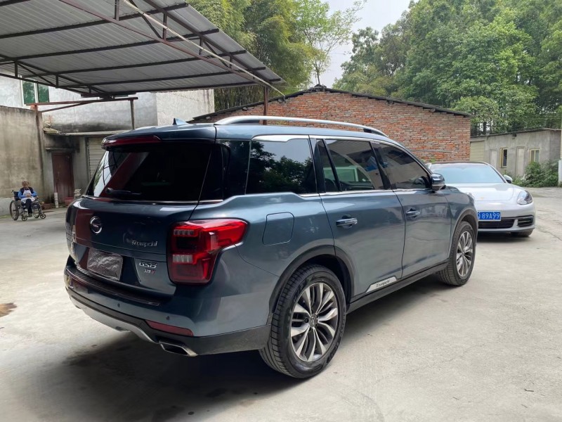 成都17年传祺GS82