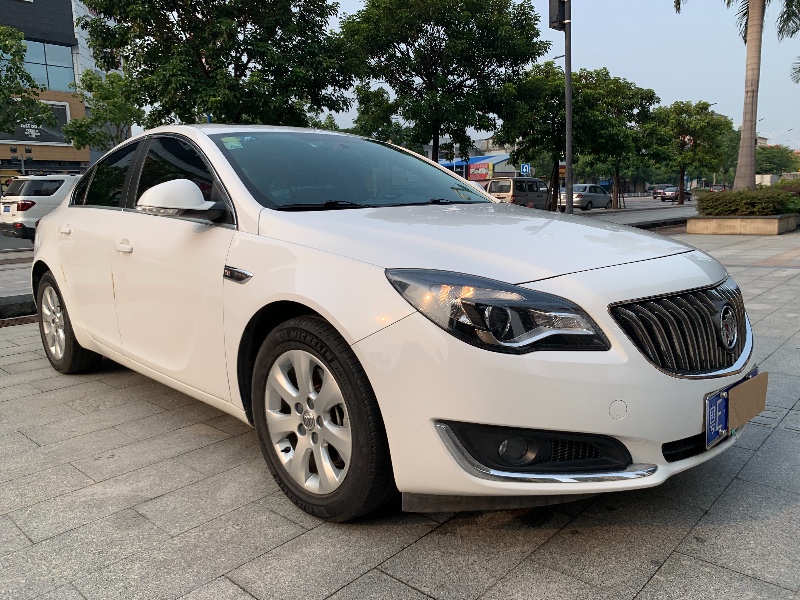 佛山18年别克君威7