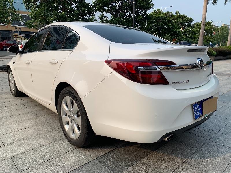 佛山18年别克君威2