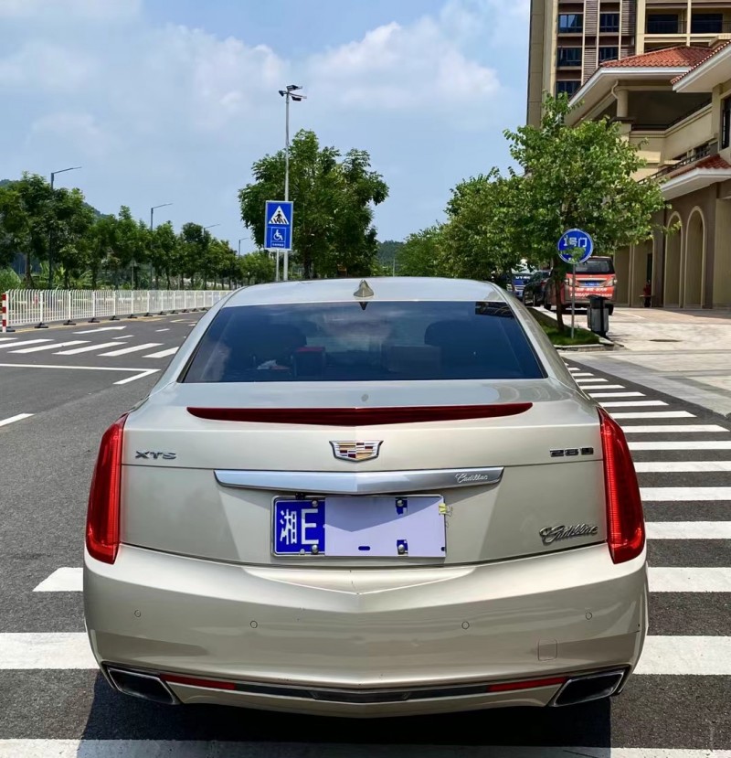 广州18年凯迪拉克XTS9
