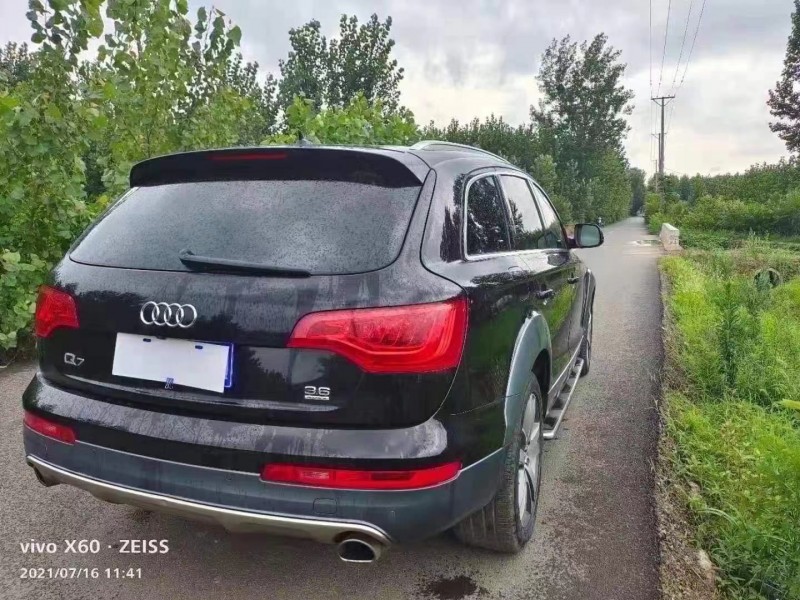 济宁10年奥迪Q78