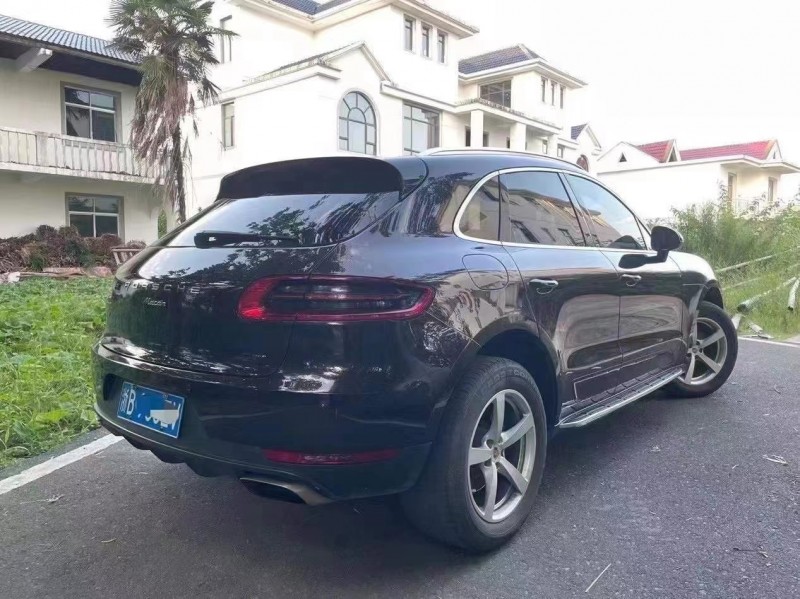 景德鎮15年保時捷Macan8
