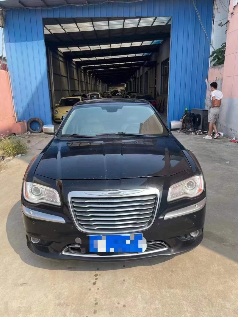 北京13年克萊斯勒300C1