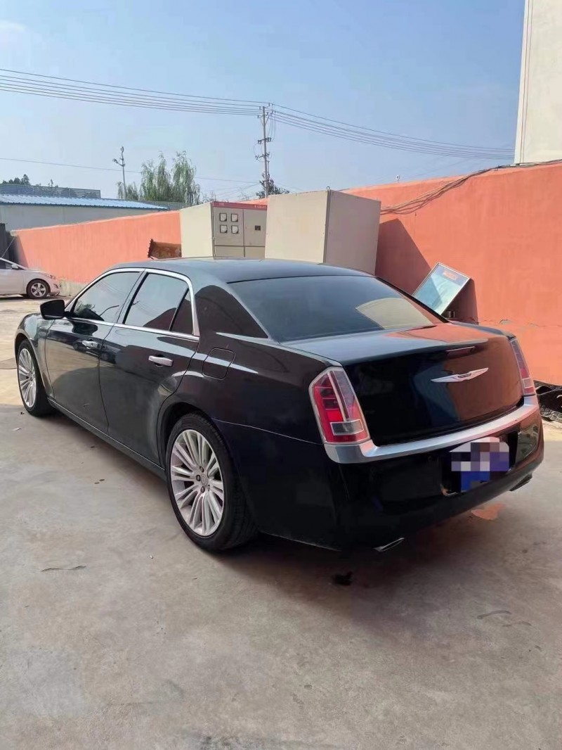 北京13年克萊斯勒300C7