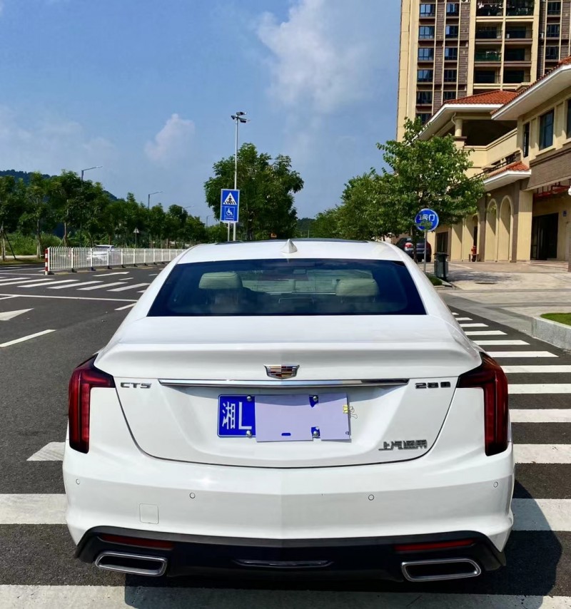 广州20年凯迪拉克CT59