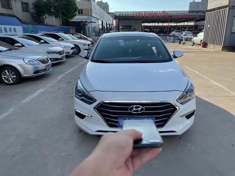 武汉17年现代名图1