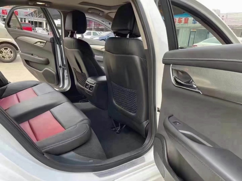 武汉16年凯迪拉克ATS2