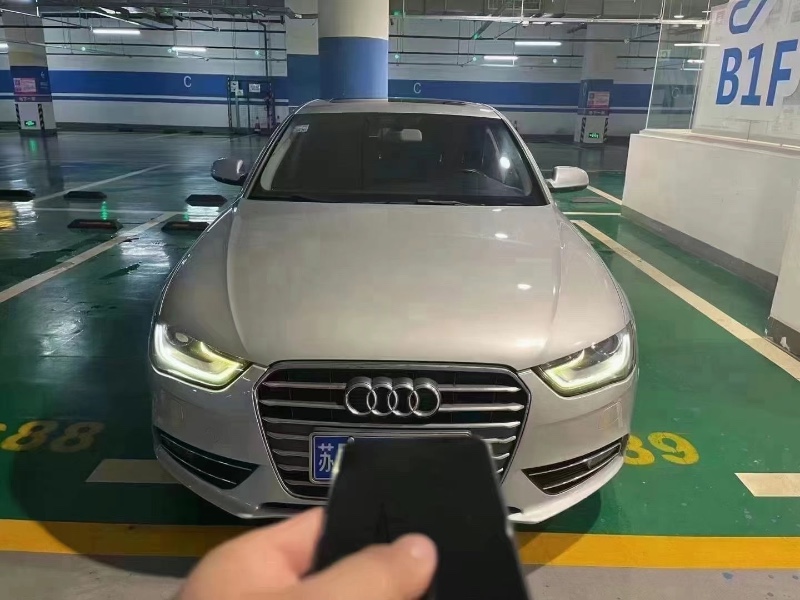 武汉13年奥迪A4L1