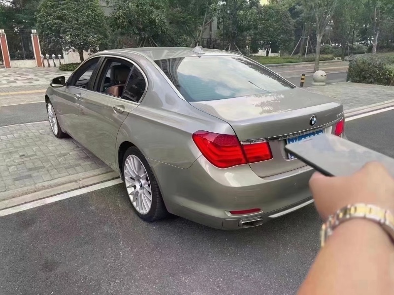 武汉10年宝马7系7