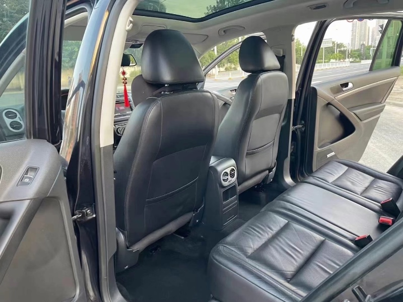 武汉14年大众途观6