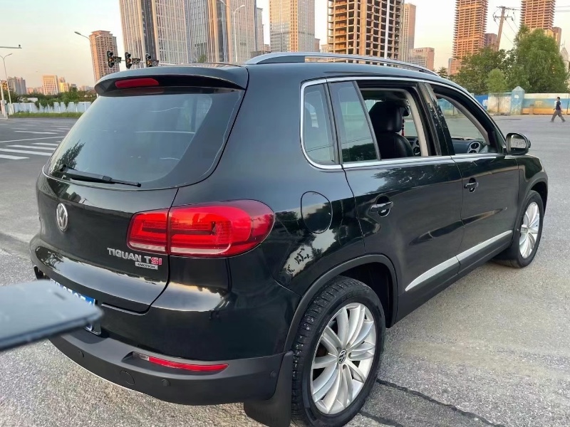 武汉14年大众途观7