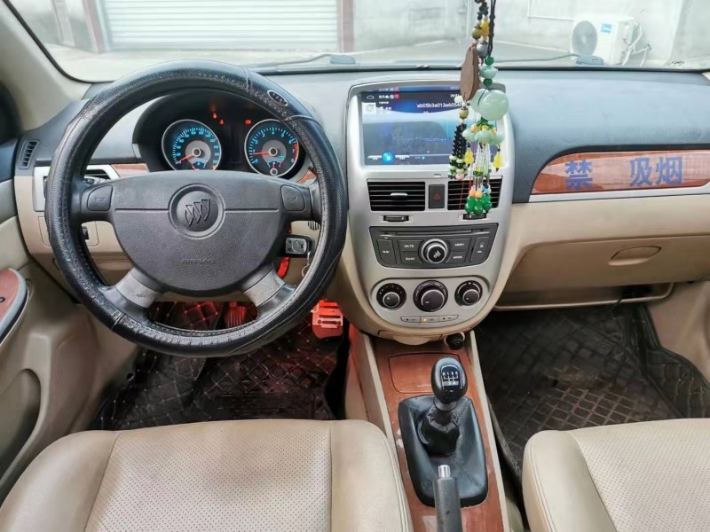 成都13年别克凯越3