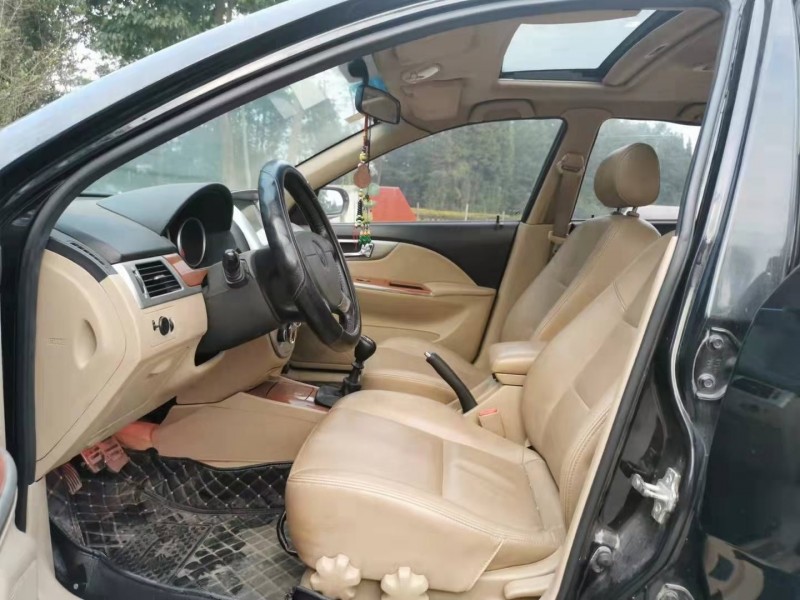 成都13年别克凯越4