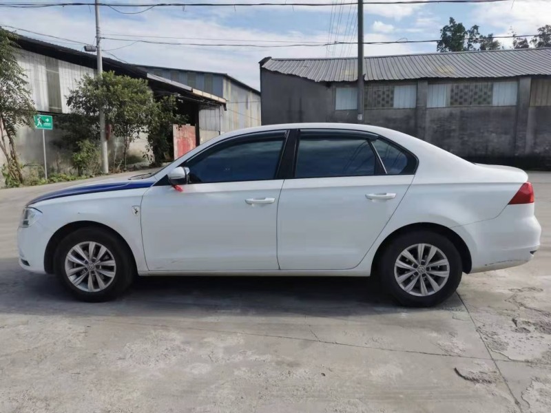 成都17年大众宝来8