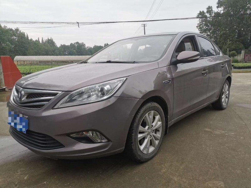 成都13年长安汽车逸动2