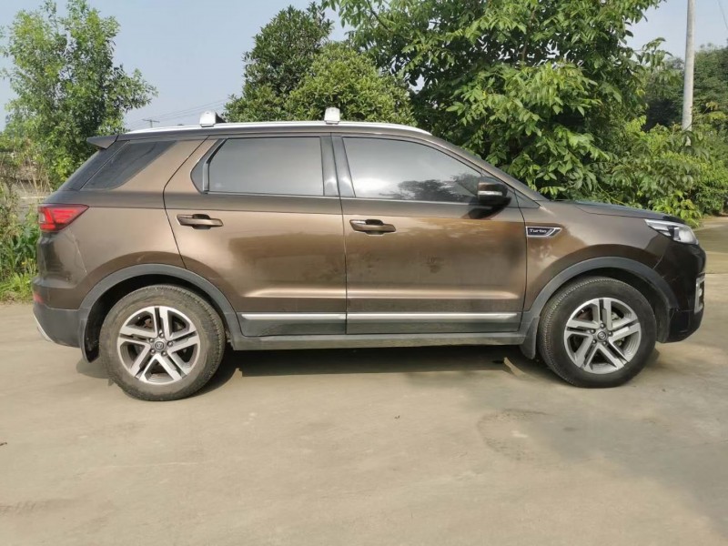 成都18年长安汽车CS554