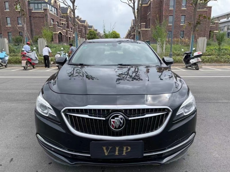 盐城17年别克君越1