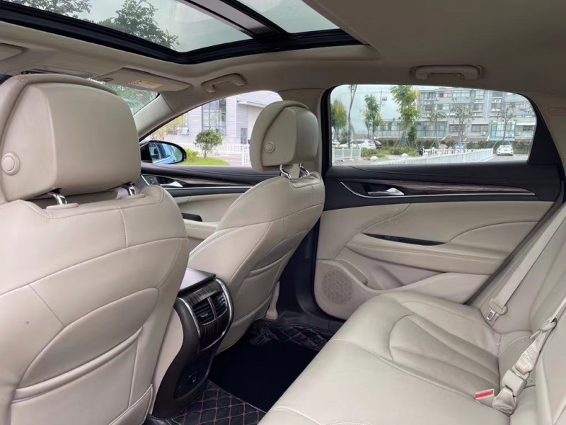 盐城17年别克君越6