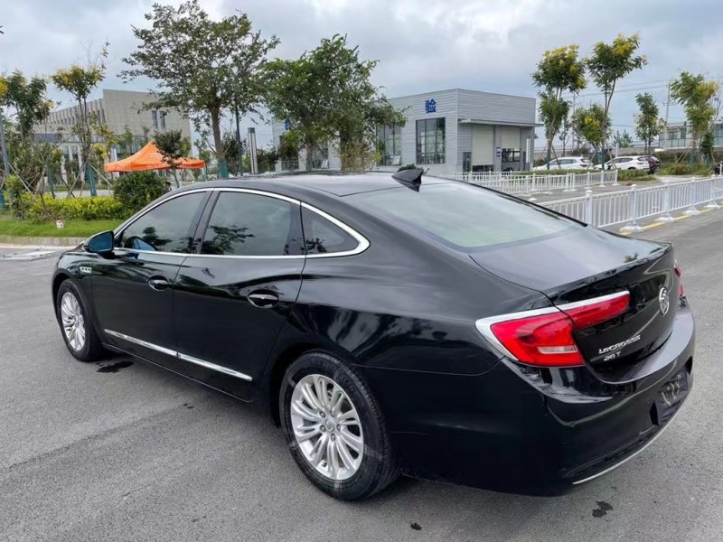 盐城17年别克君越9