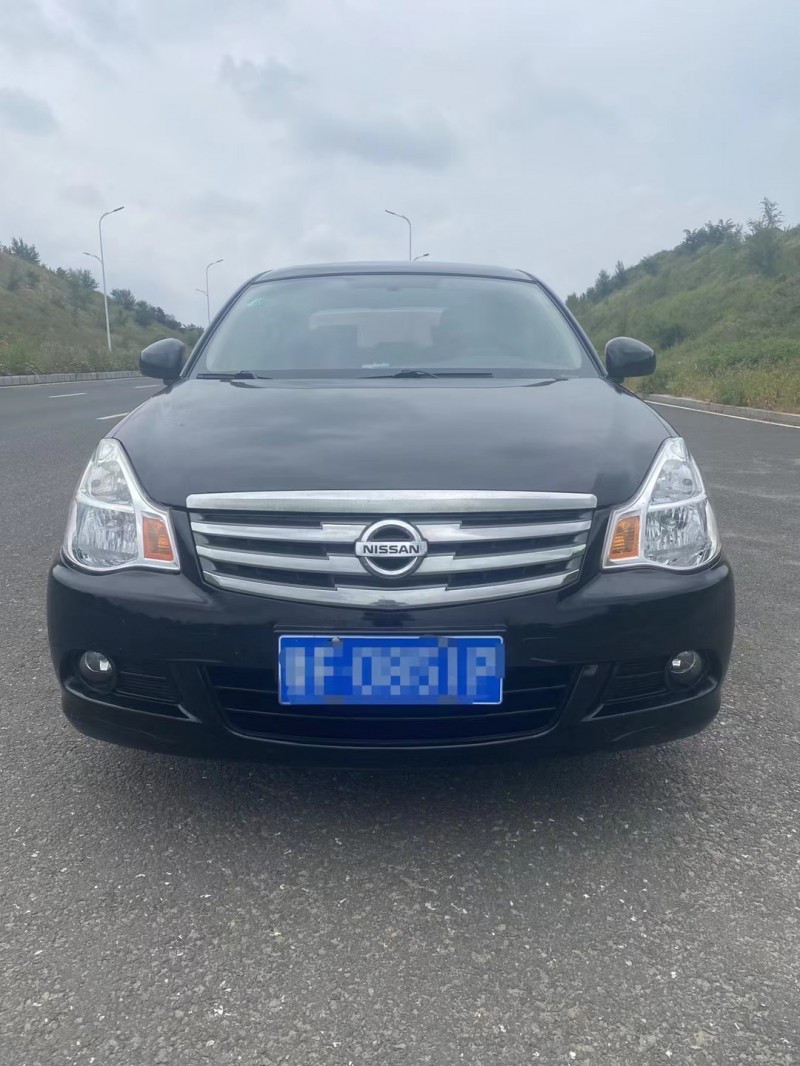 煙臺17年日產軒逸1