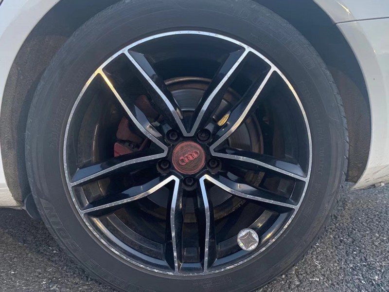 烟台13年奥迪A4L4