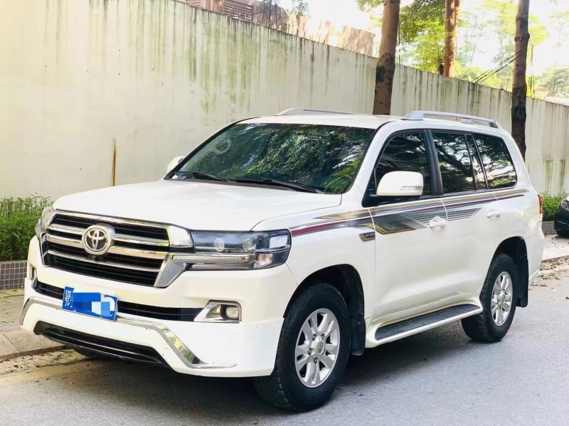 保定17年丰田兰德酷路泽7