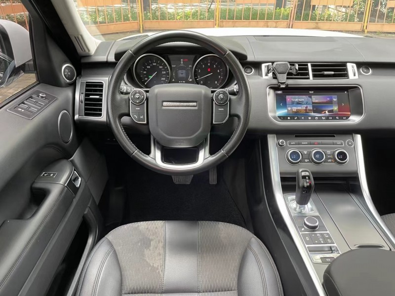 深圳18年路虎揽胜运动4