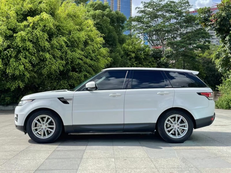 深圳18年路虎揽胜运动3