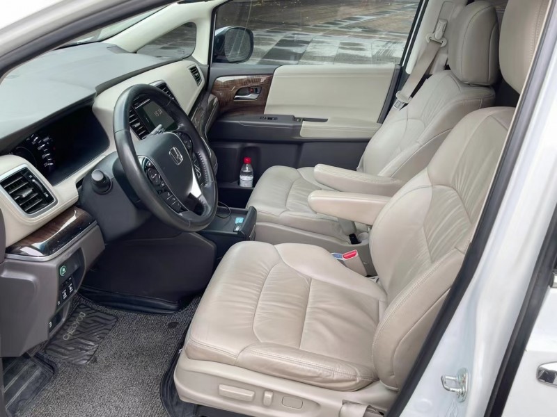 深圳15年本田奥德赛2