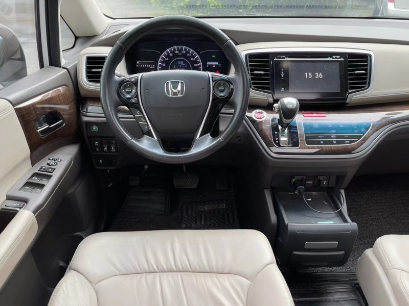 深圳15年本田奥德赛3