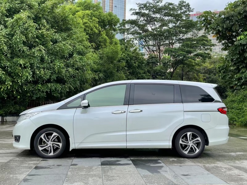 深圳15年本田奥德赛8