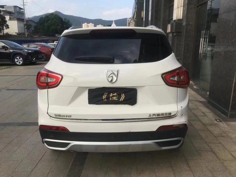 南寧17年寶駿5106