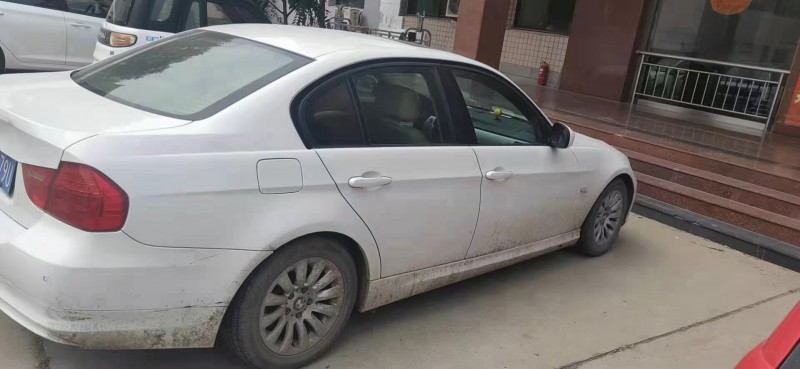 保定09年宝马3系5