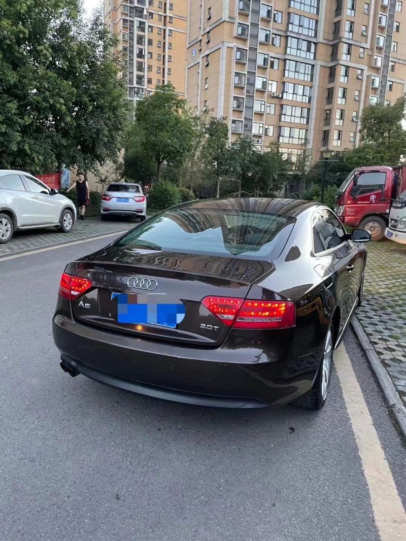 宜昌11年奧迪A52
