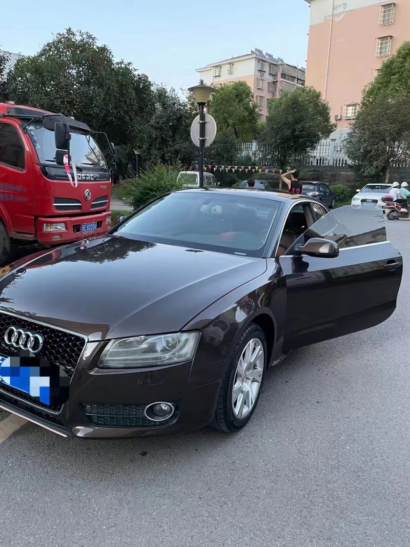 宜昌11年奧迪A55