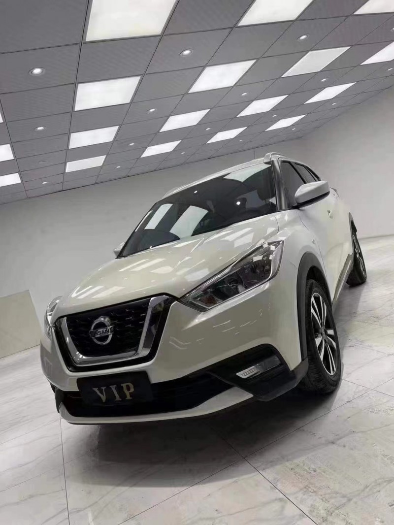 成都20年日产劲客2