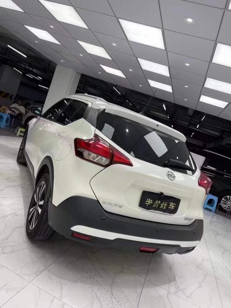 成都20年日产劲客4