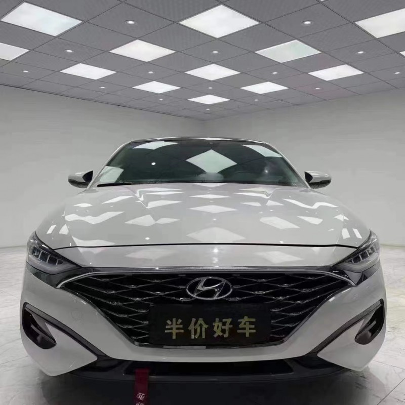 成都20年现代菲斯塔1