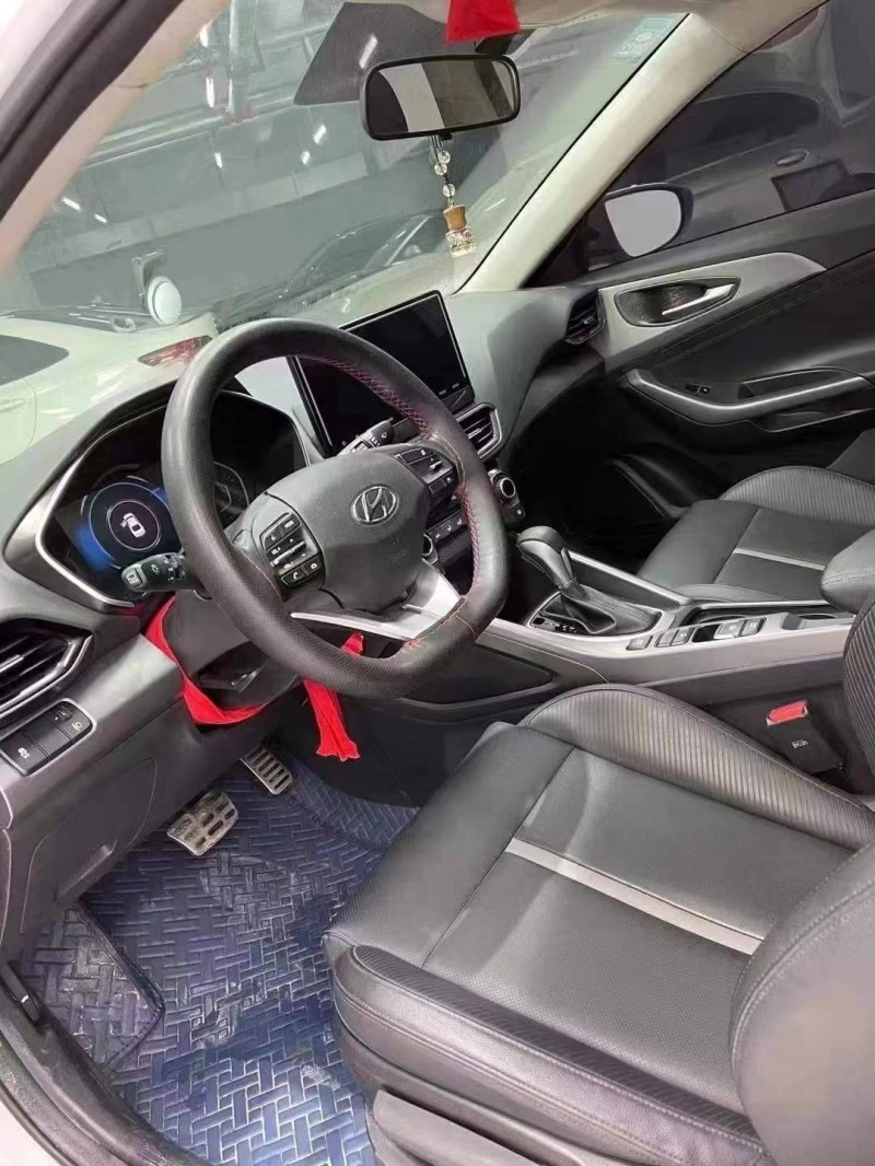 成都20年现代菲斯塔6