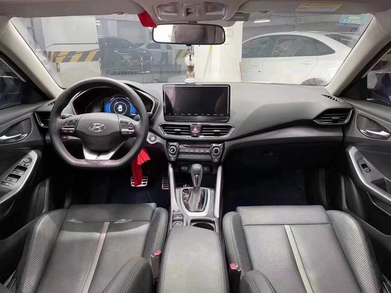 成都20年现代菲斯塔8