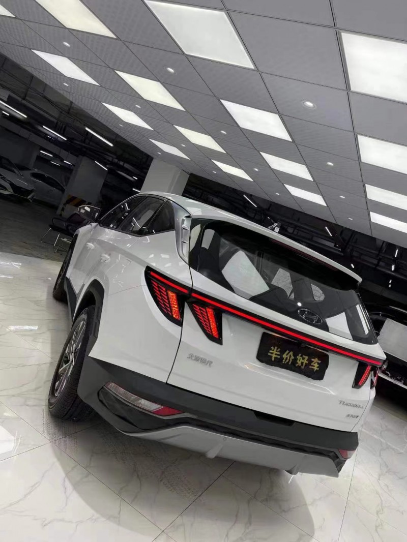 成都21年现代途胜4