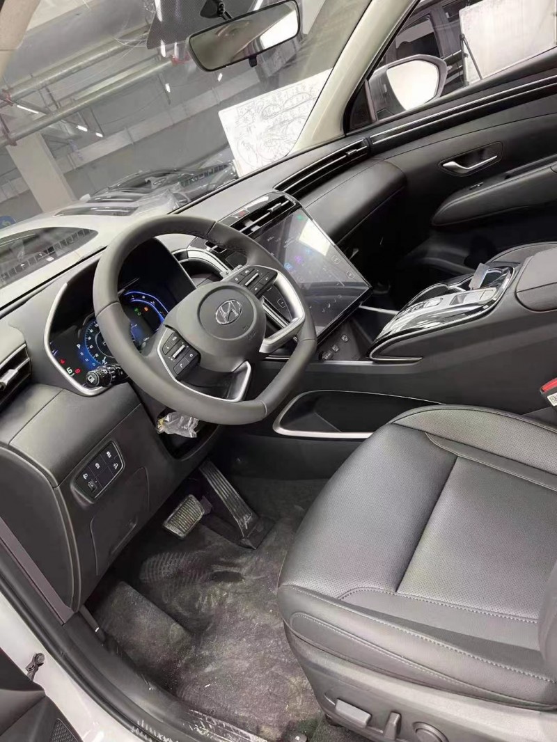 成都21年现代途胜6